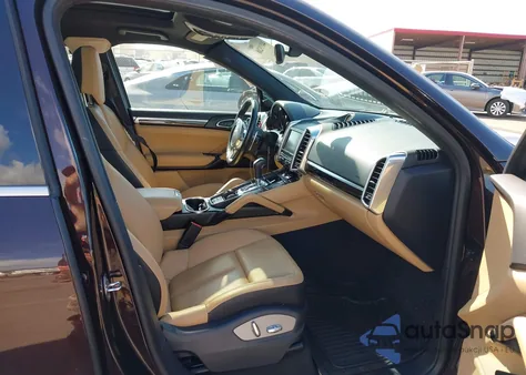 2014 Porsche Cayenne Platinum Edition из США, поврежденный, VIN WP1AA2A28ELA96011